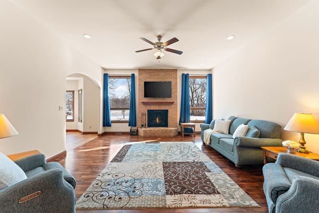 2651 Woodbine Drive, Valparaiso, IN 46383