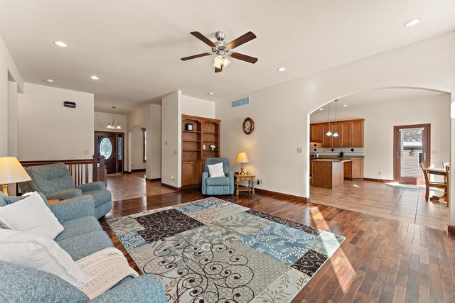 2651 Woodbine Drive, Valparaiso, IN 46383