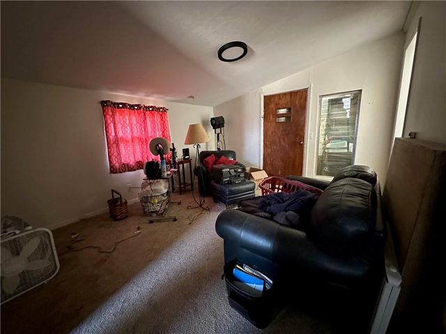 229 W 16th Street, Maryville, MO 64468