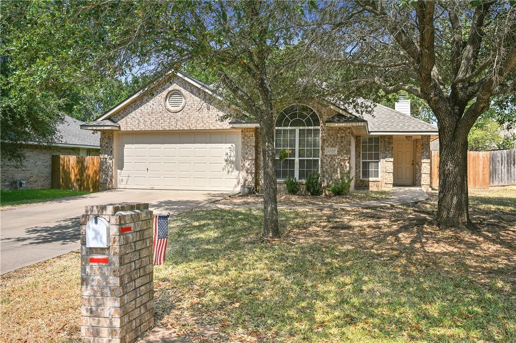 3207 Neuburg Court, College Station, TX 77845 — exterior