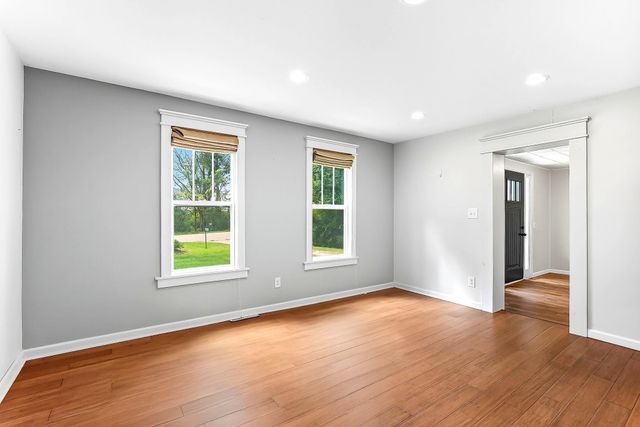 19225 Belview Trail, Faribault, MN 55021