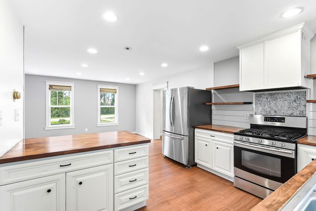 19225 Belview Trail, Faribault, MN 55021