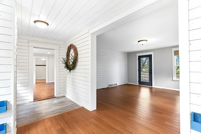 19225 Belview Trail, Faribault, MN 55021