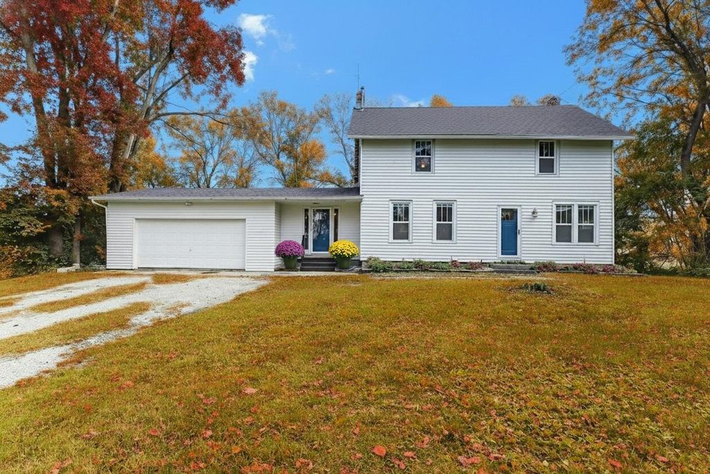 19225 Belview Trail, Faribault, MN 55021