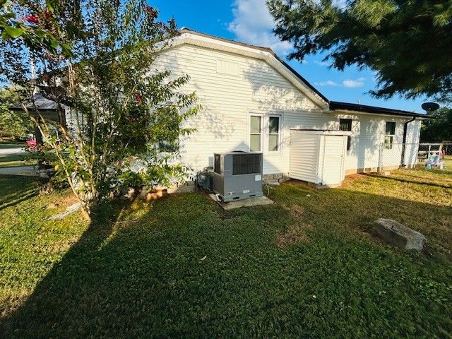 216 Carmack Ave, Carthage, TN 37030
