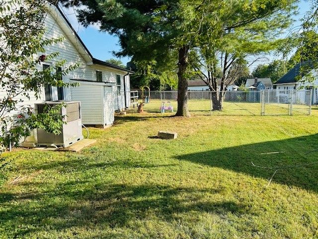 216 Carmack Ave, Carthage, TN 37030