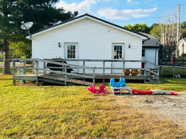 216 Carmack Ave, Carthage, TN 37030