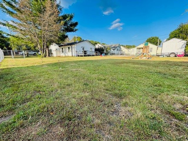 216 Carmack Ave, Carthage, TN 37030