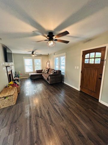 216 Carmack Ave, Carthage, TN 37030
