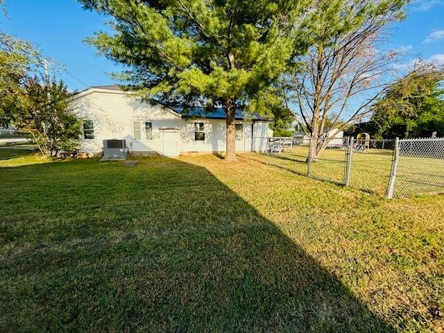 216 Carmack Ave, Carthage, TN 37030