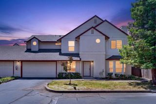 3829 Olivebranch Ln, Carmichael, CA 95608