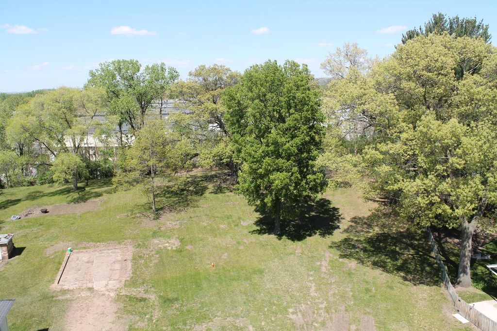 1627 St Cloud STREET, La Crosse, WI 54603