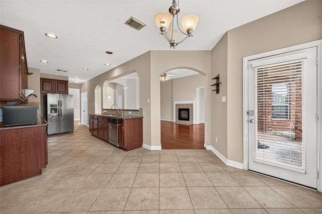 17927 Sugarloaf Bay Drive, Cypress, TX 77429