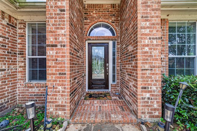 17927 Sugarloaf Bay Drive, Cypress, TX 77429
