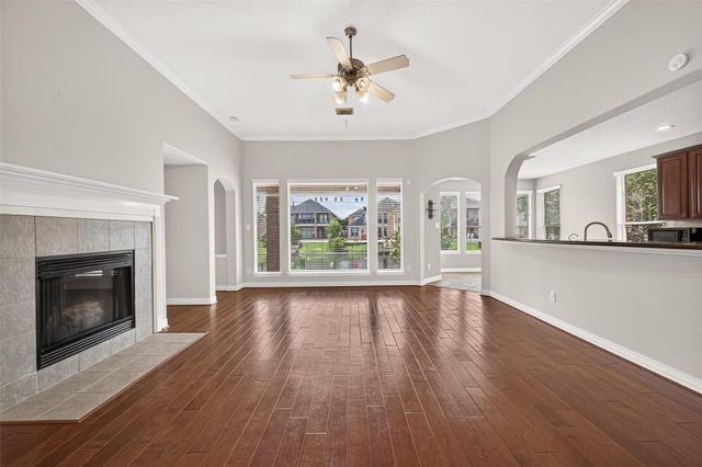 17927 Sugarloaf Bay Drive, Cypress, TX 77429