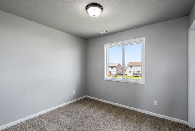 216 Summit Circle NW, Bondurant, IA 50035