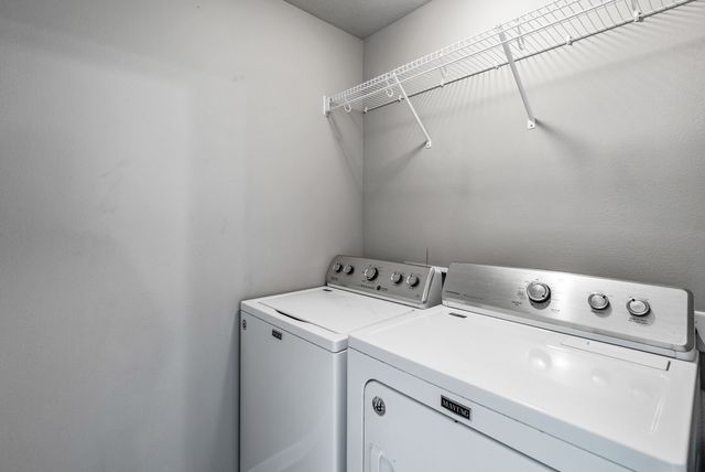 216 Summit Circle NW, Bondurant, IA 50035