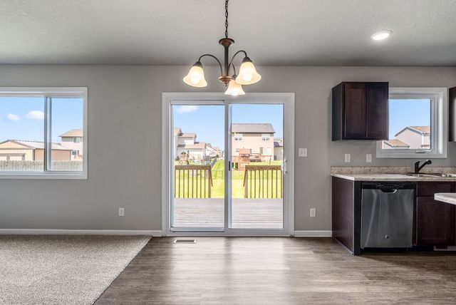 216 Summit Circle NW, Bondurant, IA 50035