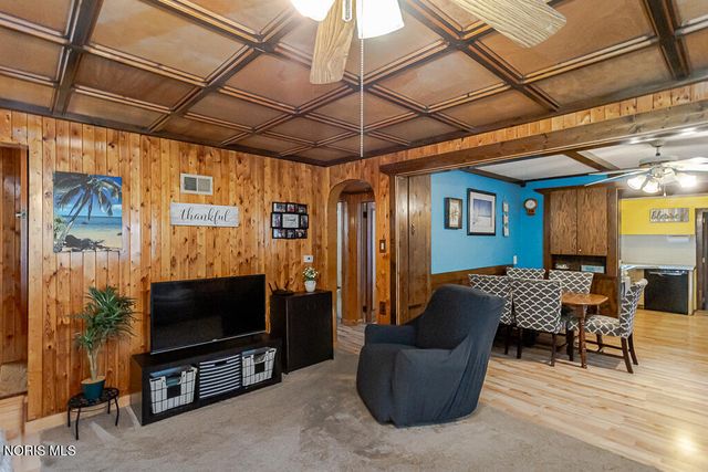 1020 Birch Avenue, Maumee, OH 43537