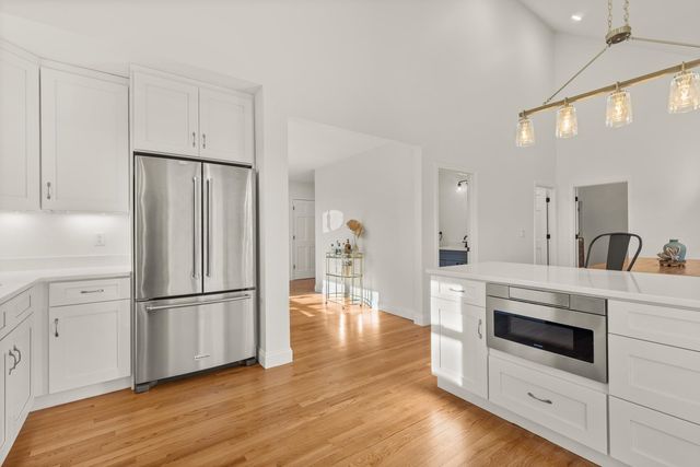 26 Moffat Street, Portsmouth, NH 03801