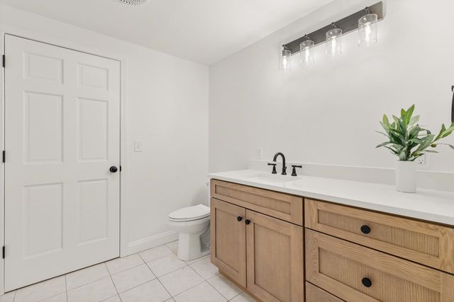 26 Moffat Street, Portsmouth, NH 03801