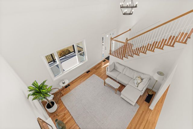 26 Moffat Street, Portsmouth, NH 03801