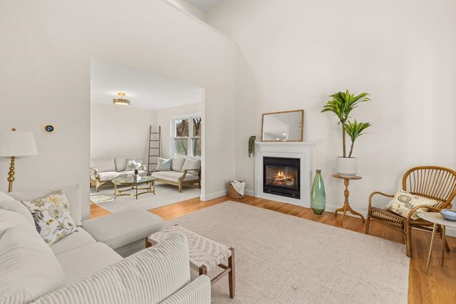 26 Moffat Street, Portsmouth, NH 03801