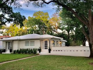 1801 BEACH DRIVE NE, St Petersburg, FL 33704