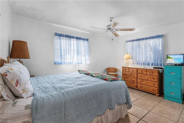 11535 Flint LN, Bokeelia, FL 33922