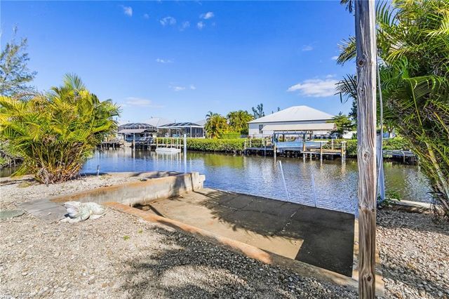 11535 Flint LN, Bokeelia, FL 33922