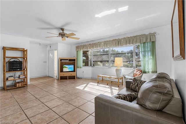 11535 Flint LN, Bokeelia, FL 33922