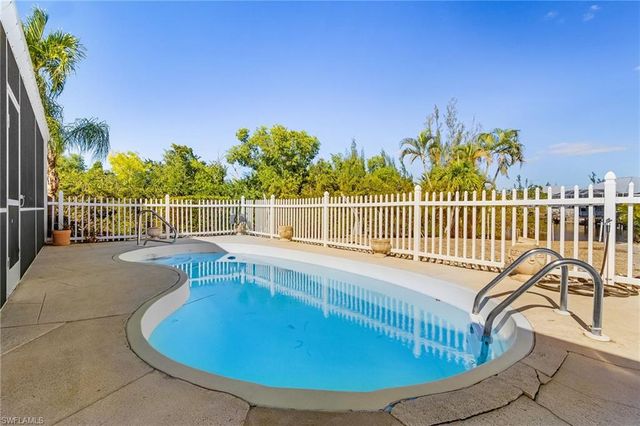 11535 Flint LN, Bokeelia, FL 33922