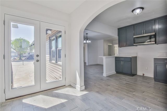 205 W 98th, Los Angeles, CA 90003