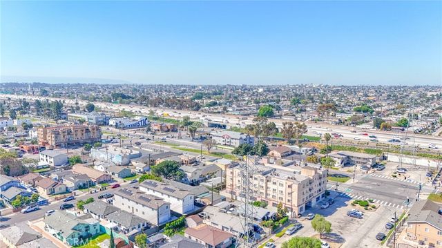 205 W 98th, Los Angeles, CA 90003
