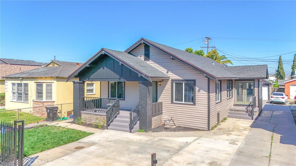 Image 1 of property listing at 205 W 98th, Los Angeles, CA 90003