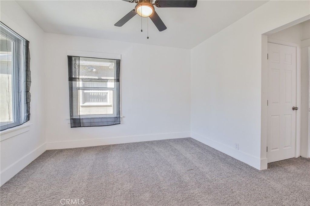 Image 23 of property listing at 205 W 98th, Los Angeles, CA 90003
