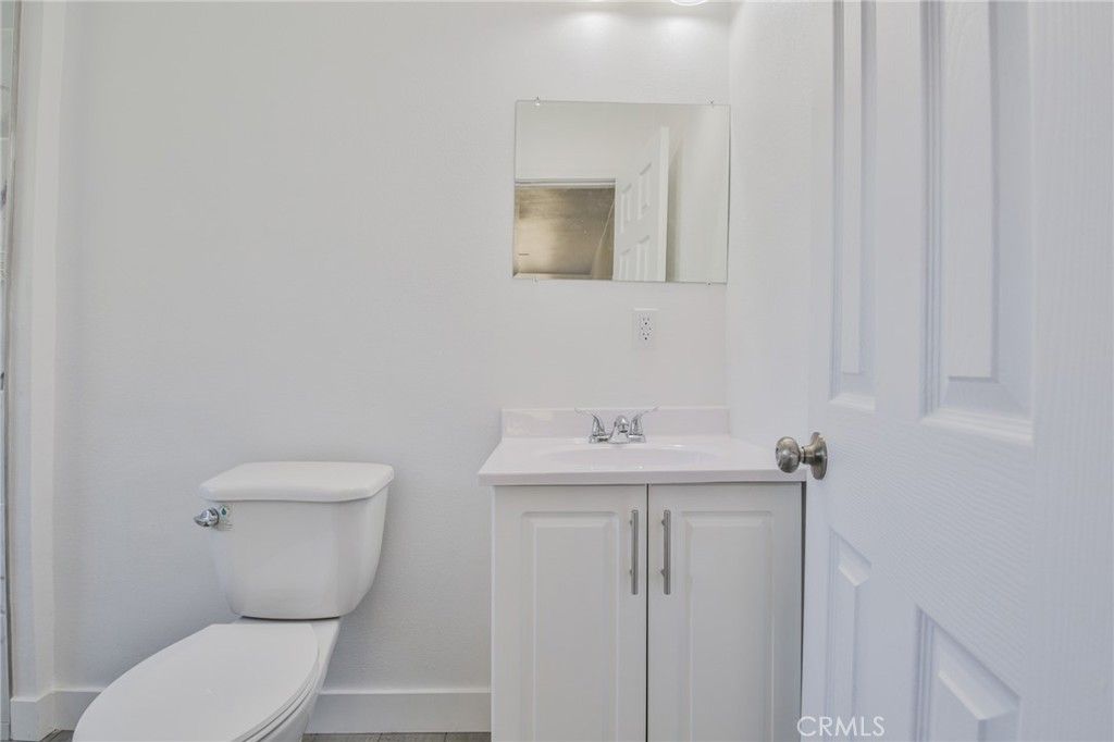 Image 29 of property listing at 205 W 98th, Los Angeles, CA 90003
