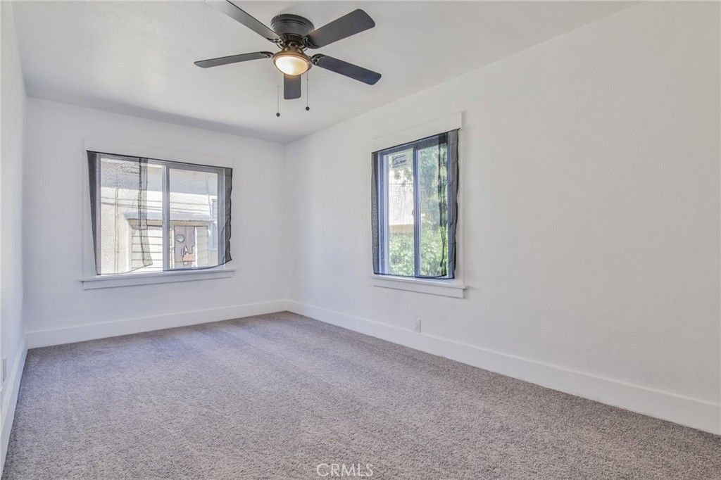 Image 32 of property listing at 205 W 98th, Los Angeles, CA 90003