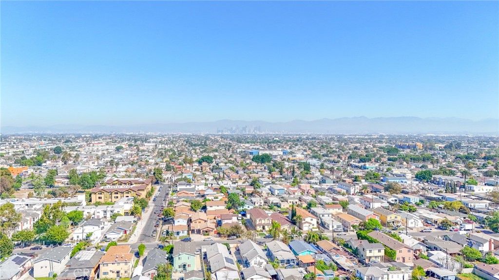 Image 52 of property listing at 205 W 98th, Los Angeles, CA 90003