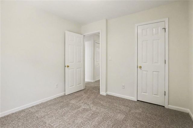 975 Riverside Walk Crossing, Sugar Hill, GA 30518