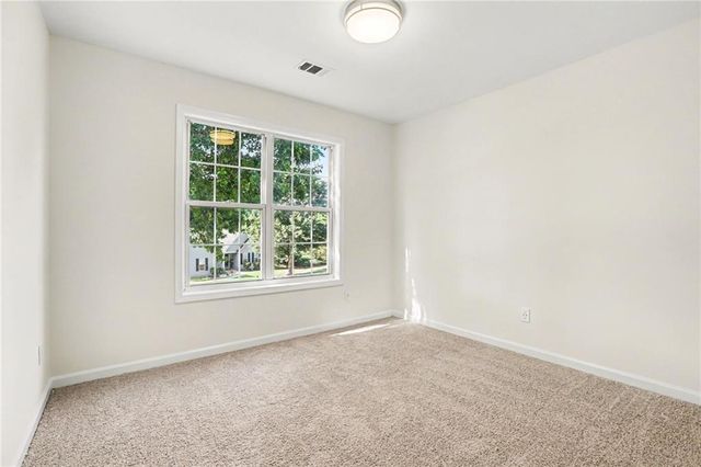 975 Riverside Walk Crossing, Sugar Hill, GA 30518