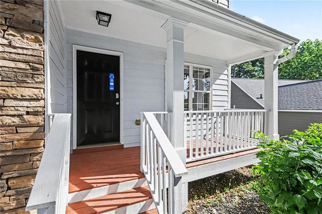 975 Riverside Walk Crossing, Sugar Hill, GA 30518