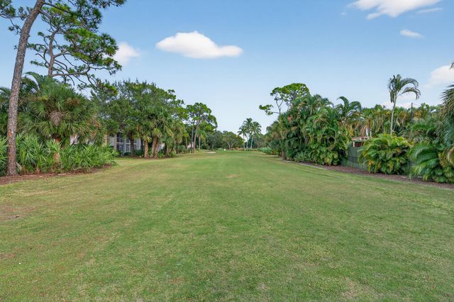 18081 SE Country Club Dr 20-192, Jupiter, FL 33469