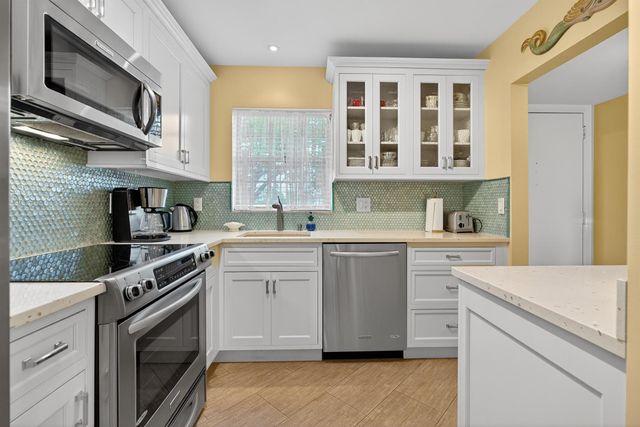 18081 SE Country Club Dr 20-192, Jupiter, FL 33469