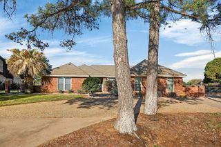 6205 Driftwood Dr, Midland, TX 79707