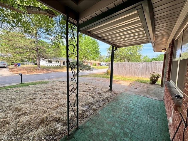 8223 Colony Lane, Fort Smith, AR 72908