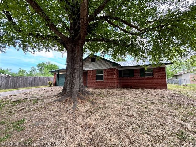 8223 Colony Lane, Fort Smith, AR 72908