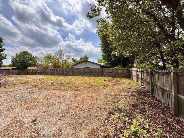 8223 Colony Lane, Fort Smith, AR 72908