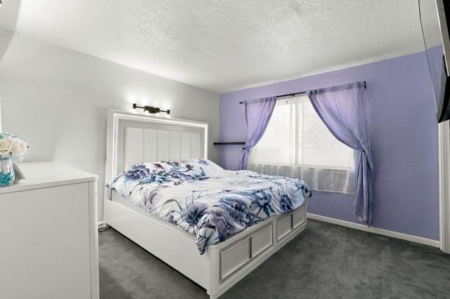 117 Clifton Avenue SE, Albuquerque, NM 87102