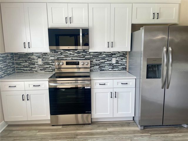 2634 EDGEWATER FALLS DRIVE, Brandon, FL 33511